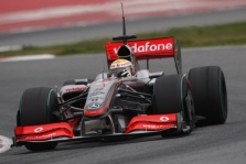 L. Hamiltonas: „McLaren“ progresuoja