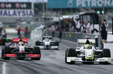 BBC: „McLaren“ ir „Renault“ modifikavo difuzorius