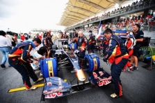 „Toro Rosso“ taps tikra komanda - konstruktoriumi