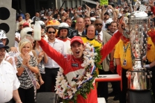 <span style="background:#3f3f3f; color:white; padding: 0 2px">IndyCar</span> Indianapolis 500: lenktynės