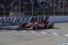 <span style="background:#3f3f3f; color:white; padding: 0 2px">IndyCar</span> Milwaukee: lenktynės
