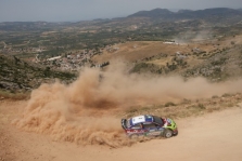 <span style="background:#000000; color:white; padding: 0 2px">WRC</span> Graikijoje triumfavo M. Hirvonenas