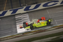<span style="background:#3f3f3f; color:white; padding: 0 2px">IndyCar</span> Kentucky: lenktynės