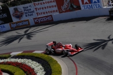 <span style="background:#3f3f3f; color:white; padding: 0 2px">IndyCar</span> 2010 m. sezono pradžia – Brazilijoje