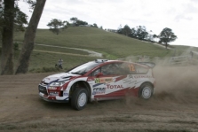 <span style="background:#000000; color:white; padding: 0 2px">WRC</span> Australijos ralį geriausiai pradėjo S. Ogier