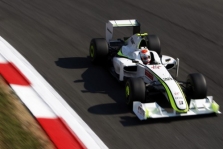 R. Barrichello gresia pavarų dėžės keitimas