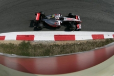 „Mercedes“: nesiruošiame palikti „McLaren“