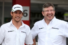 R. Brawnas: J. Buttonui geriausia likti „Mercedes“