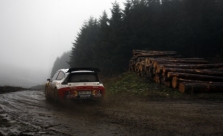 <span style="background:#000000; color:white; padding: 0 2px">WRC</span> S. Loebas atitrūko nuo M. Hirvoneno