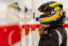 B. Senna: patekau į „Formulę-1“