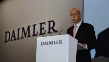 „Daimler“ įsigijo visą „Mercedes“ komandą