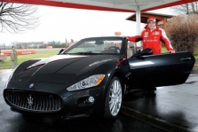 F. Alonso atiteko „Maserati GranCabrio“