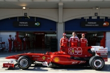 Turkijoje – specialiai nudažyti „Ferrari“