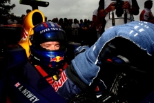 A. Newey – „Red Bull“ bolidas dovanų