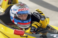 V. Putinas išbandė F-1 bolidą