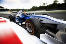 <span style="background:#00adef; color:white; padding: 0 2px">GP2</span> Patvirtintas 2011-ųjų kalendorius, dalyvių sąrašas