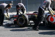„McLaren“ nuvažiavo perpus mažiau už varžovus