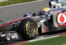 „McLaren“ problemos tęsiasi