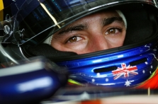 „Toro Rosso“: D. Ricciardo gali pakeisti vieną pilotų