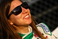 <span style="background:#3f3f3f; color:white; padding: 0 2px">IndyCar</span> Indianapolyje – didžiulė S. de Silvestro avarija