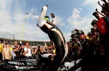 <span style="background:#3f3f3f; color:white; padding: 0 2px">IndyCar</span> „Indy 500“ kvalifikacijoje - A. Tagliani triumfas
