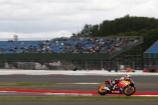 <span style="background:#d5002c; color:white; padding: 0 2px">MotoGP</span> Dar viena C. Stonerio „pole“ pozicija