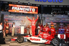 <span style="background:#3f3f3f; color:white; padding: 0 2px">IndyCar</span> Teksasas: pirmos lenktynės