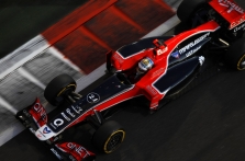„Marussia“ naujojo bolido bandymus pradės vėliau