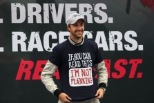 <span style="background:#3f3f3f; color:white; padding: 0 2px">IndyCar</span> D. Patrick pakeis J. Hinchcliffe‘as