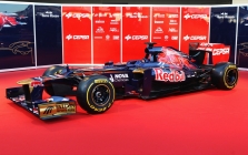 Pasaulį išvydo „Toro Rosso STR7“