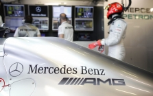 „Mercedes“: „Lotus“ ir „Red Bull“ nukreipė dėmesį nuo savęs