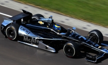 <span style="background:#3f3f3f; color:white; padding: 0 2px">IndyCar</span> Antroje kvalifikacijoje greičiausias S. Bourdais