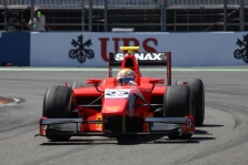 <span style="background:#00adef; color:white; padding: 0 2px">GP2</span> Valensijoje - L. Razios triumfas