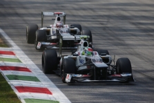 „Sauber“ pilotus sustabdė geltonos vėliavos