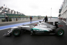 2013 m. į F-1 sugrįš peleko formos variklių gaubtai?