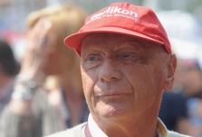 Mirė garsusis „Formulės-1“ pilotas N. Lauda