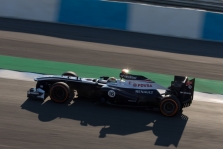 Naujasis „Williams“ įveikė avarijos bandymus