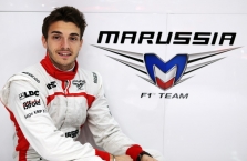 Oficialu: L. Razią „Marussia“ ekipoje keičia J. Bianchi