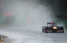 F-1 komandos ir lenktynininkai pritarė sprendimui nukelti kvalifikacijos pabaigą