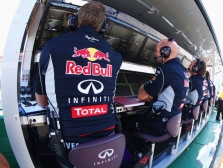 „Red Bull“ ir „McLaren“ susiriejo dėl elektronikos