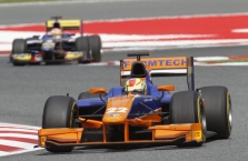 <span style="background:#00adef; color:white; padding: 0 2px">GP2</span> Barselonoje - pirmoji R. Frijnso ir „Hilmer“ ekipos pergalė