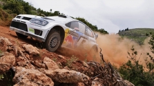 <span style="background:#000000; color:white; padding: 0 2px">WRC</span> Akropolio ralyje užtikrintai pirmauja J. M. Latvala