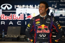 S. Perezas: D. Ricciardo sublizgės „Red Bull“ komandoje