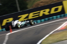 „Pirelli“: „Mercedes“ forma pagerėjo ne dėl naujų padangų