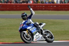 <span style="background:#d5002c; color:white; padding: 0 2px">MotoGP</span> Po atkaklios kovos Silverstoune - J. Lorenzo triumfas