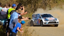 <span style="background:#000000; color:white; padding: 0 2px">WRC</span> Australijoje toliau pirmauja S. Ogier