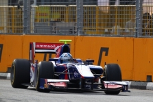 <span style="background:#00adef; color:white; padding: 0 2px">GP2</span> Singapūre – J. Palmerio triumfas