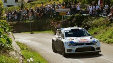 <span style="background:#000000; color:white; padding: 0 2px">WRC</span> Čempiono titulą užsitikrinęs S. Ogier triumfavo Prancūzijoje