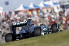 2014 m. F-1 sezonui besiruošianti „Mercedes“ - geros formos