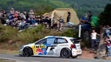 <span style="background:#000000; color:white; padding: 0 2px">WRC</span> Ispanijoje vykstančiame ralyje pirmauja J.-M. Latvala